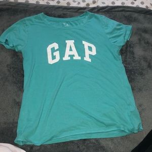 GAP tee